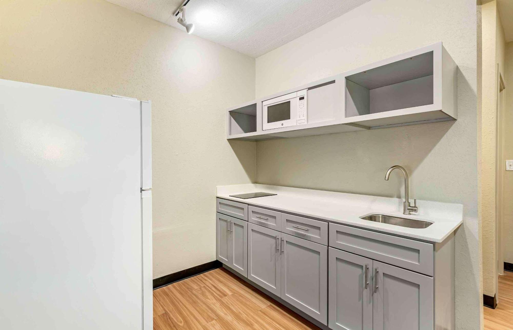 Extended Stay America Suites - Buffalo - Airport Cheektowaga Dış mekan fotoğraf