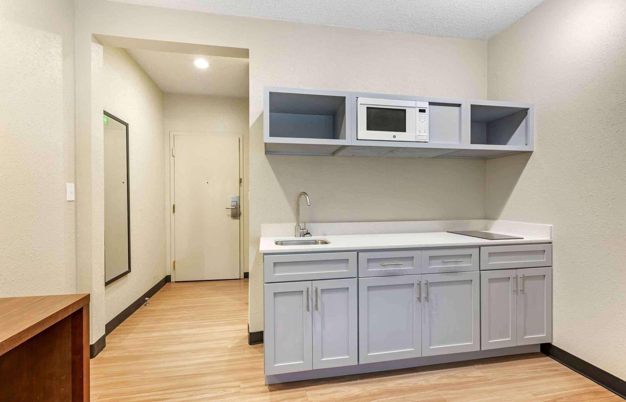 Extended Stay America Suites - Buffalo - Airport Cheektowaga Dış mekan fotoğraf