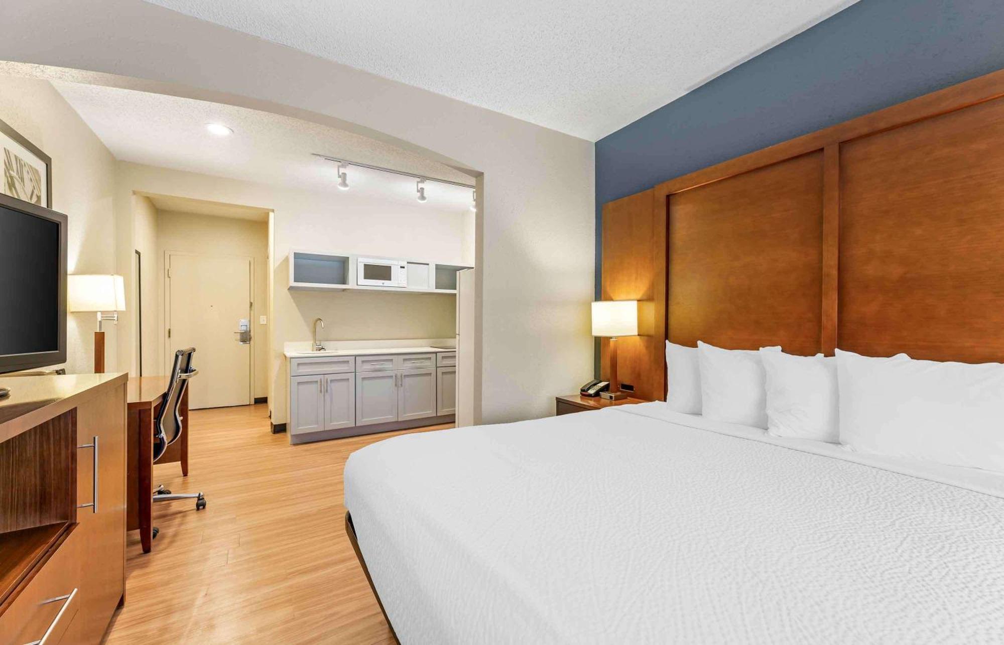 Extended Stay America Suites - Buffalo - Airport Cheektowaga Dış mekan fotoğraf